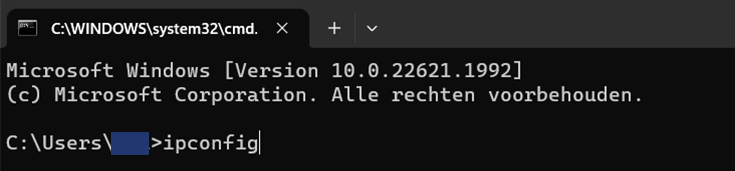 Zwart scherm met command prompt in Windows met ipconfig ingetypt