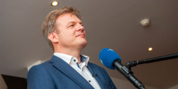 Omtzigt en privacy een onderzoek naar zijn stemgedrag uitgelichte Afbeelding