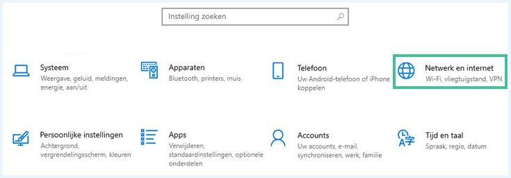Instellingenscherm van een Windows-laptop met het onderdeel 'Netwerk en internet' uitgelicht
