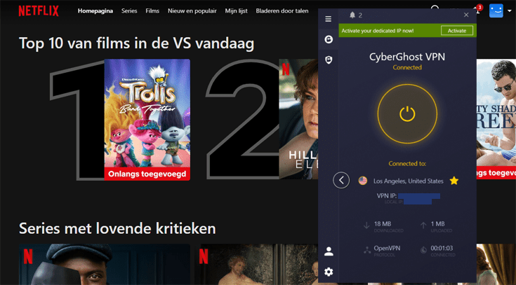 Screenshot van de Amerikaanse Netflix-bibliotheek met daarnaast de app van CyberGhost VPN ingeklapt en verbonden met een Amerikaanse server